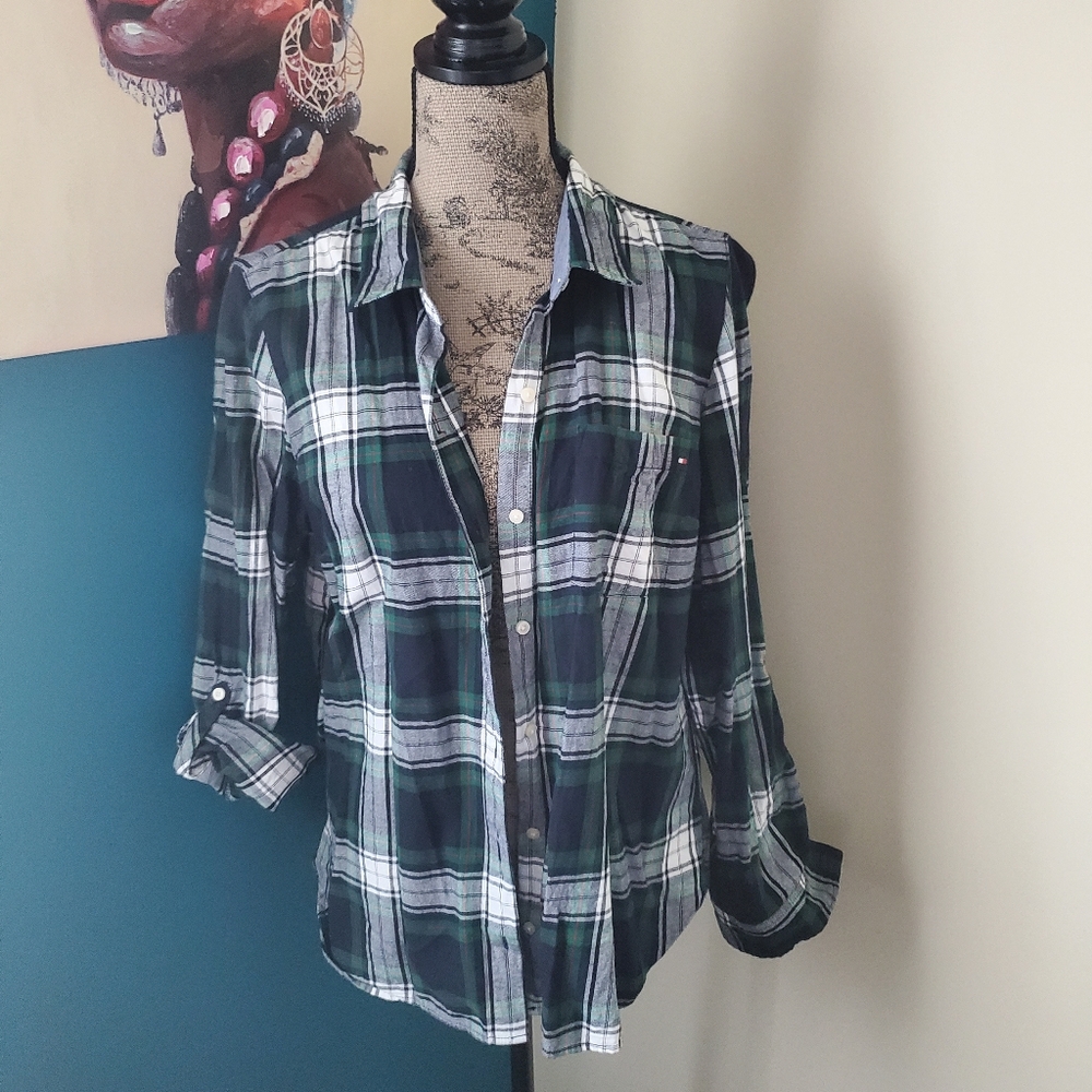 Size Large Tommy Hilfiger Plaid Button Down Top